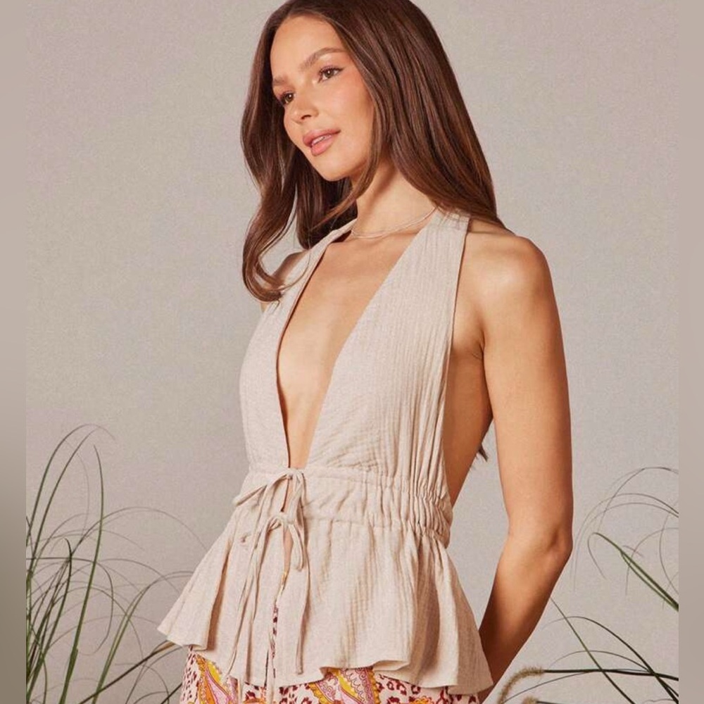 WestFade Gauze Halter Tie Top NWOT